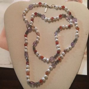 Vantel Pearls Necklace - NWOT